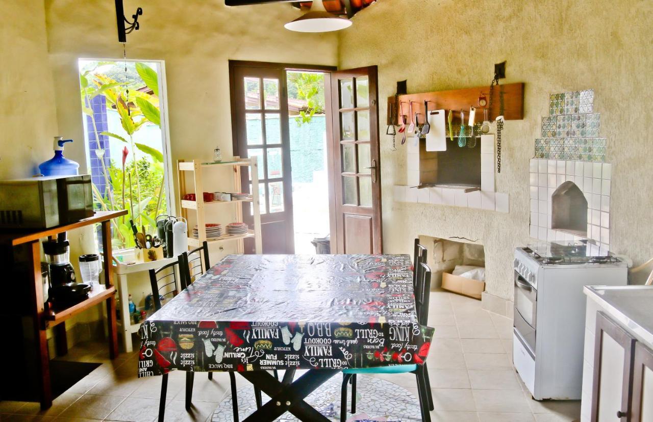 Casa Mani Bed and Breakfast Ubatuba Exteriör bild